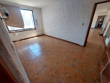 HERMOSA CASA/PARCELA CON VISTA AL VALLE, REBAJADA!!!