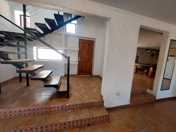 HERMOSA CASA/PARCELA CON VISTA AL VALLE, REBAJADA!!!