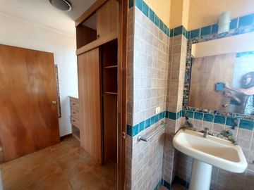 HERMOSA CASA/PARCELA CON VISTA AL VALLE, REBAJADA!!!