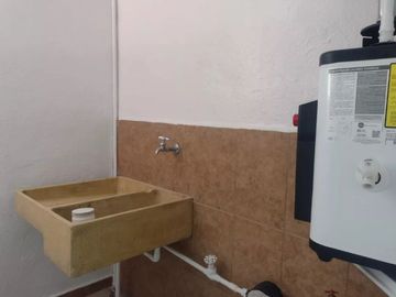 AMPLIO Y COMODO DEPARTAMENTO EN LOS OLIVOS S/1000 SOLES