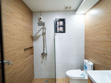 4 BEDROOM NEWLY RENOVATED HOUSE FOR SALE!