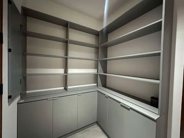 6 BEDS 6 BATHS ELEGANT MODERN HOME NEAR FRIENDSHIP HIGHWAY/KOREAN TOWN – FOR SALE