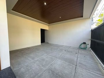 6 BEDS 6 BATHS ELEGANT MODERN HOME NEAR FRIENDSHIP HIGHWAY/KOREAN TOWN – FOR SALE