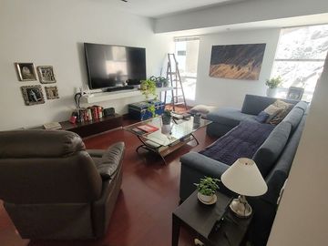 SE ALQUILA BELLO Y AMPLIO DEPARTAMENTO como casa en  CAMACHO , PRIMER PISO  CON PISCINA