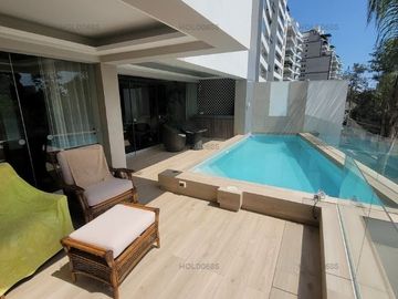 SE ALQUILA BELLO Y AMPLIO DEPARTAMENTO como casa en  CAMACHO , PRIMER PISO  CON PISCINA