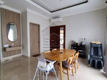 eraradiant.id | Graha Hijau Riviera Ciputat