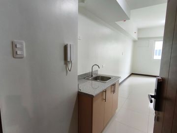 CONDO FOR SALE ALONG TAFT AVENUE PASAY CITY BESIDE ARELLANO UNIVERSITY QUANTUM RESIDENCES