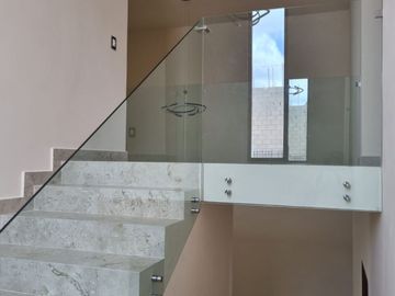 CASA EN VENTA RESIDENCIAL VÍA CUMBRES MODELO VIENTO, AV. HUAYACÁN, CANCUN , Q. ROO.