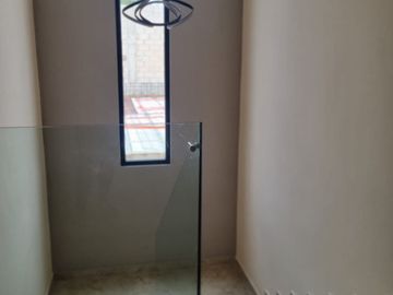 CASA EN VENTA RESIDENCIAL VÍA CUMBRES MODELO VIENTO, AV. HUAYACÁN, CANCUN , Q. ROO.