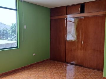 VENDO EXCELENTE CASA