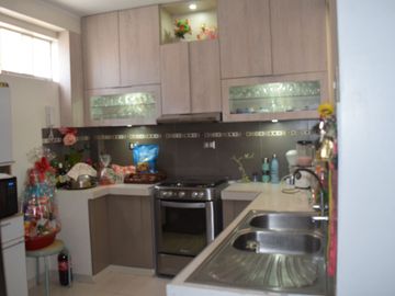 Bello Departamento Triplex En Venta - Los Cedros De Villa