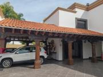 Casa en  VENTA en VILLAS DEL MESON JURIQUILLA vista al Campo de Golf