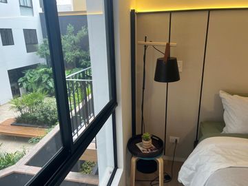 VENDO BONITO DPTO DE ESTRENO EN MIRAFLORES CON AREA SOCIAL TERRAZA, PARRILLAS, PISCINA, BAR, SALA DE NIÑOS