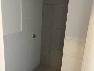 VENDO BONITO DPTO DE ESTRENO EN SAN MIGUEL CERCA A LA AV. FAUCETT