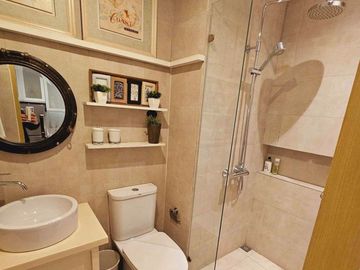 Pet Friendly Studio 300K Downpayment Move In Condo in Pasig near Ortigas Tiendesitas Valle Verde