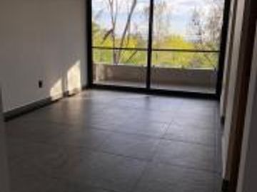 VENTA CASA EN LOMAS DE JURIQUILLA CON RECAMARA EN PB