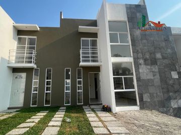 Casa en Venta en Emiliano Zapata en Condominio el Pirul