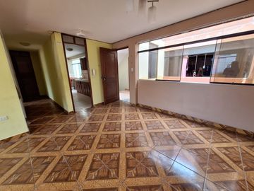 VENTA DE CASA EN URBANIZACION SAN PEDRO