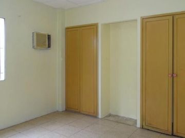 Vendo Departamento Av. Urdesa centra   1piso alto