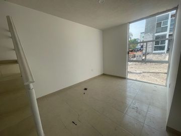CASA EN VENTA EN EMILIANO ZAPATA CON ALBERCA