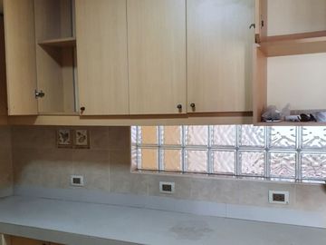 SE VENDE LINDO DEPARTAMENTO DE 105 M2 , CERCA A COLEGIOS EN VALLE HERMOSO. SURCO