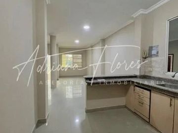 Urbanor Av Las Aguas Norte Guayaquil Casa Rentera Tres Pisos