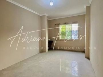 Urbanor Av Las Aguas Norte Guayaquil Casa Rentera Tres Pisos