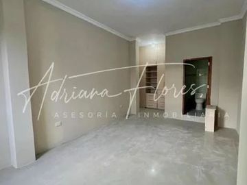 Urbanor Av Las Aguas Norte Guayaquil Casa Rentera Tres Pisos
