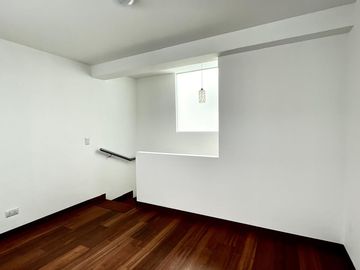Dúplex de Lujo en San Borja: Exclusividad y Confort en la Mejor Ubicación