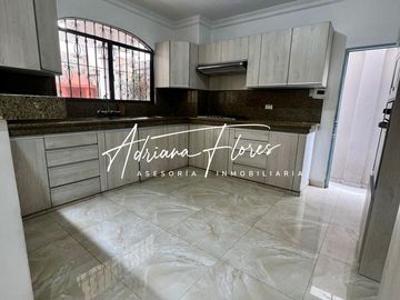 Villa en Los Almendros Sur de Guayaquil Cerca de Nestlé de Prati Sur