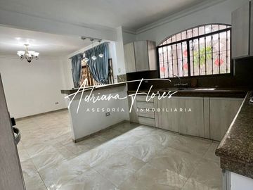 Villa en Los Almendros Sur de Guayaquil Cerca de Nestlé de Prati Sur