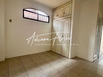 Villa en Los Almendros Sur de Guayaquil Cerca de Nestlé de Prati Sur