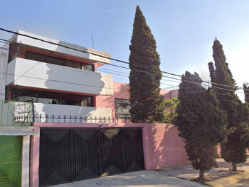 CASA EN REMATE EN EDO DE MEXICO EN BOSQUES DE ARAGON