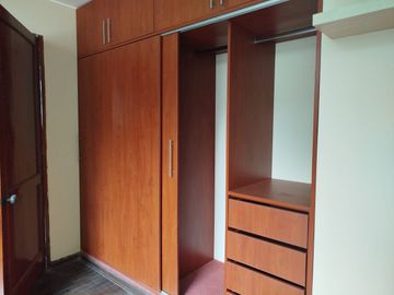 Departamento En Venta Espacioso Y Luminoso En Los Fresnos - La Molina