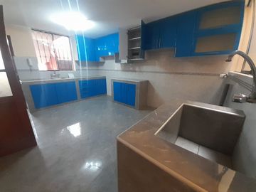 Departamento En Venta Espacioso Y Luminoso En Los Fresnos - La Molina