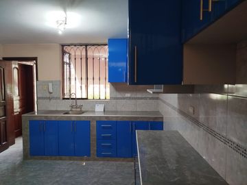 Departamento En Venta Espacioso Y Luminoso En Los Fresnos - La Molina