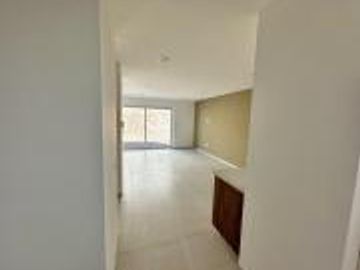 Casa  Nueva en  Venta con 4 Recamaras / 1 Recamara PB en Lomas de Juriquilla