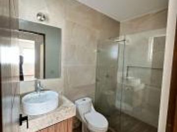 Casa  Nueva en  Venta con 4 Recamaras / 1 Recamara PB en Lomas de Juriquilla