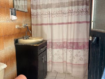 CASA EN QUINTA VELARDE, GUADALAJARA, A UNAS CUADRAS DE FORUM