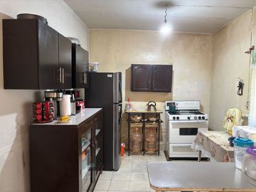 CASA EN QUINTA VELARDE, GUADALAJARA, A UNAS CUADRAS DE FORUM