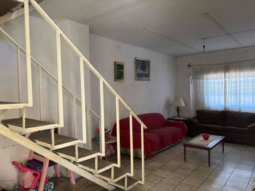 CASA EN QUINTA VELARDE, GUADALAJARA, A UNAS CUADRAS DE FORUM