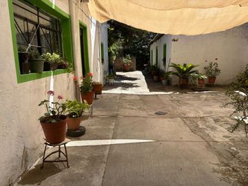 CASA EN QUINTA VELARDE, GUADALAJARA, A UNAS CUADRAS DE FORUM