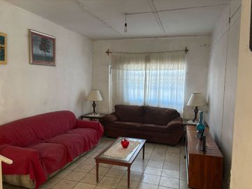 CASA EN QUINTA VELARDE, GUADALAJARA, A UNAS CUADRAS DE FORUM