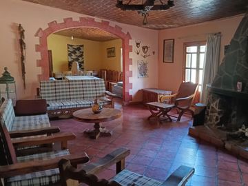 Rancho 4.8 has en venta a pie de carretera en Michoacán.