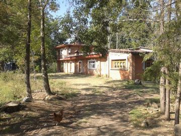 Rancho 4.8 has en venta a pie de carretera en Michoacán.