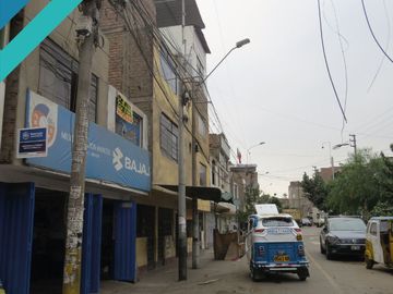CASA 2 PISOS EN VENTA 120 M2 C. SALAZAR BONDY - ATE
