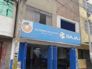 CASA 2 PISOS EN VENTA 120 M2 C. SALAZAR BONDY - ATE