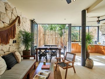 CASA CON JARDIN Y ALBERCA EN VENTA EN TULUM