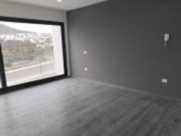 Casa Nueva en Venta en Lomas de Juriquilla Roof Garden/4 Recamaras/1 Recamara PB