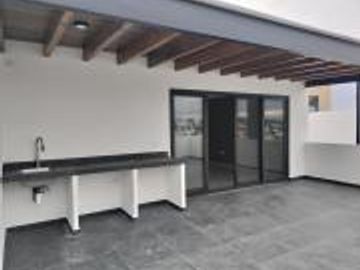 Casa Nueva en Venta en Lomas de Juriquilla Roof Garden/4 Recamaras/1 Recamara PB